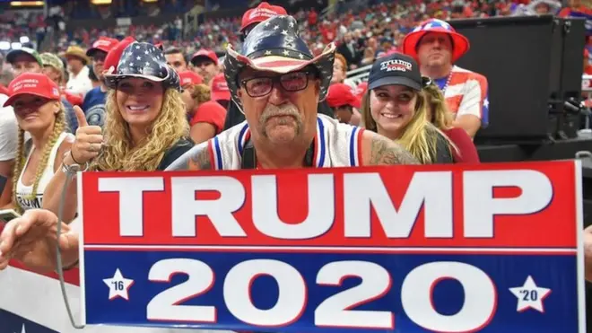 Miles de fans esperaban a Donald Trump en el Amway Center de Orlando, Florida, este martes.