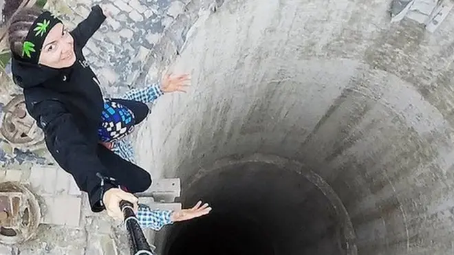 सेल्फ़ी