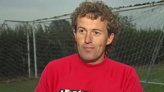 باري بينيل المدرب السابق لكرة القدم