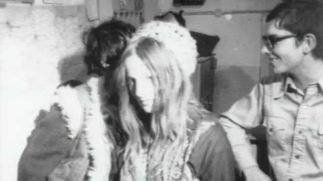 İstanbul'daki hippiler videosundan bir kare