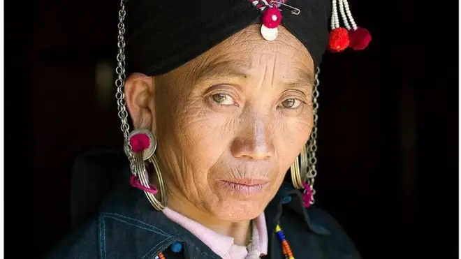 članica plemena Omi