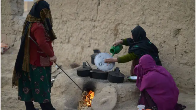 افغان مېرمنې