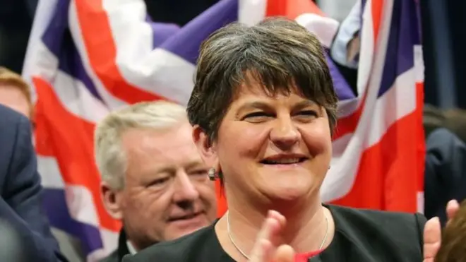 DUP lideri Arlene Foster