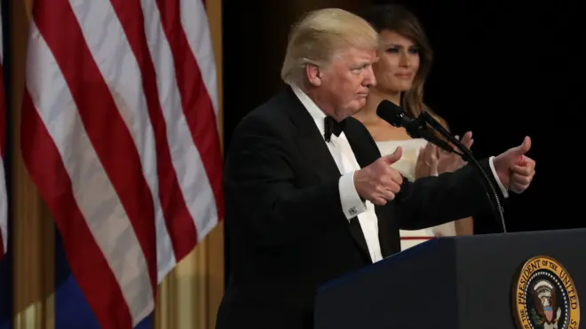 Tổng thống Donald Trump và tân chính phủ của ông tuyên bố rút Hoa Kỳ khỏi TPP chỉ vài giờ sau khi ông nhậm chức.