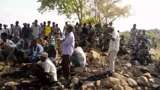 ኣብ ሕዛእቲ ቃፍታ ሸራሮ ተላዒሉ ዝነበረ ባርዕ ኣብ ቁጽጽር ንምውዓል፡ ኣባላት ፍሉይ ሓይሊ ትግራይ፣ ምክልኻልን ነበርቲ እቲ ከባብን ወፊሮም