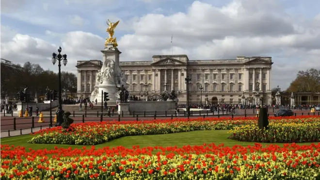 Букингемский дворец