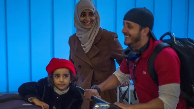 أسرة يمنية تصل الولايات المتحدة بعدما علقت في جيبوتي بسبب الحظر