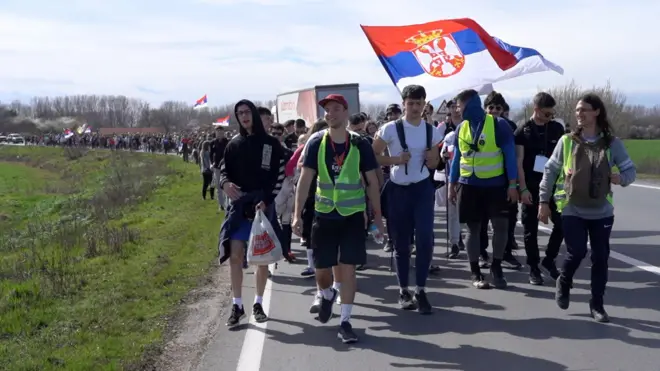 studenti iz nisa pesace ka beogradu, smederevo kovin