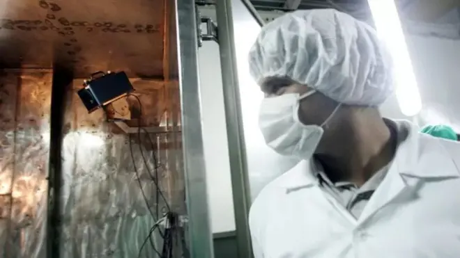 عکس آرشیوی مربوط به دوربین های نصب شده توسط آژانس بین المللی انرژی اتمی در تأسیسات فرآوری اورانیوم اصفهان