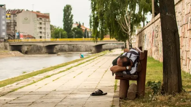 Temperatura je i danas preko 30 stepeni, ali postoji način da se rashladite.