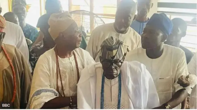 Aworan Ọba Owolabi Olakulehin