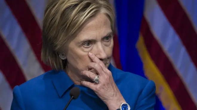 Hillary Clinton mengingatkan agar warga terus memperjuangkan nilai-nilai Amerika.