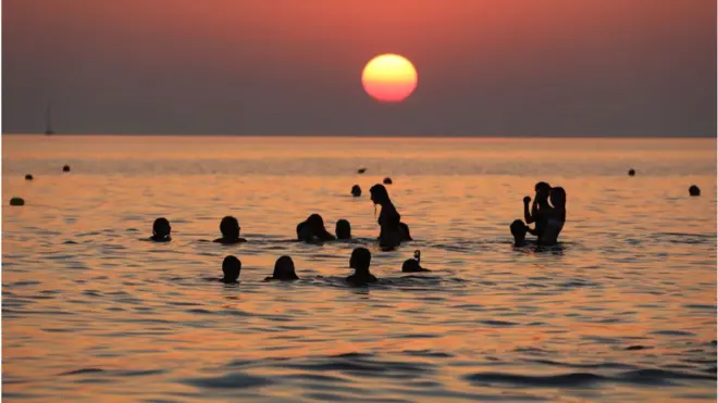Kebijakan cuti tanpa batas yang mulai diterapkan perusahaan di sejumlah negara cenderung membuat karyawan segan mengambil libur.