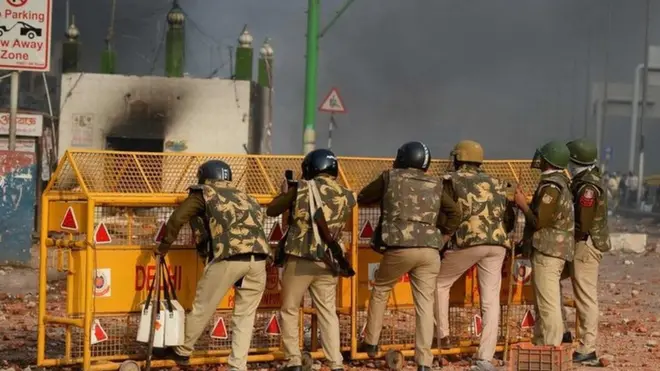 దిల్లీ పోలీసులు