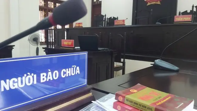 Tòa ở Việt Nam