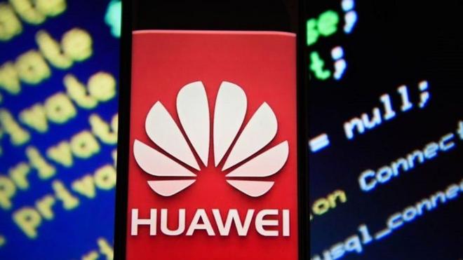 澳大利亚前总理马尔科姆·特恩布尔告诉BBC，为什么澳洲政府禁止中国电信巨头华为和中兴向该国的5G网络提供设备。 华为被指为中国监视西方，但华为强烈否认这一指控。