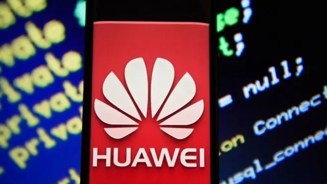 澳大利亚前总理马尔科姆·特恩布尔告诉BBC，为什么澳洲政府禁止中国电信巨头华为和中兴向该国的5G网络提供设备。 华为被指为中国监视西方，但华为强烈否认这一指控。