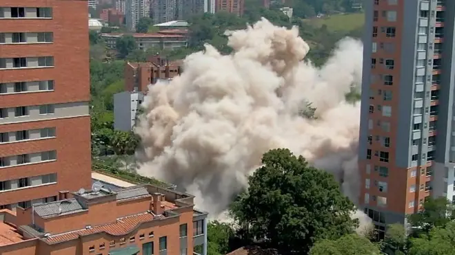 هدمت السلطات في كولومبيا بالمتفجرات مبنى "موناكو" الذي كان يسكنه تاجر المخدرات الشهير بابلو إسكوبار.