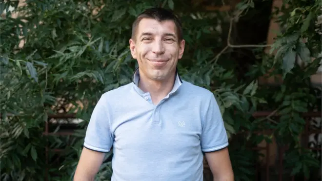 Сергій Лещенко, який друкується під псевдонімом Сергій Сайгон. Київ, серпень 2022 року. Автор фото Олександр Попенко