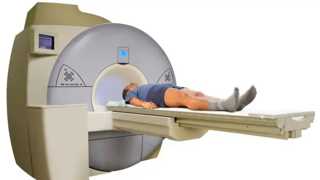 Yeroo dhukkubsataan mashinii 'MRI' keessa seenu