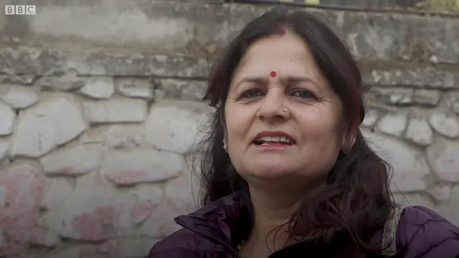 निर्माणाधिन धरहराबारे सर्वसाधारण