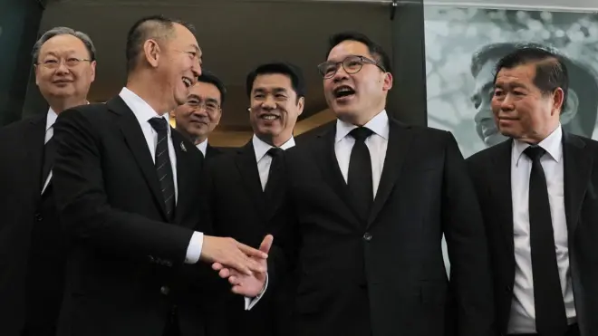 ขบวนขันหมาก พปชร ไป ปชป