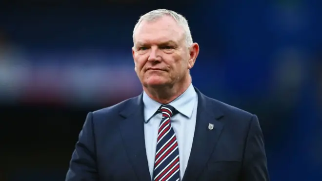 رئيس الاتحاد الإنجليزي المستقيل غريغ كلارك