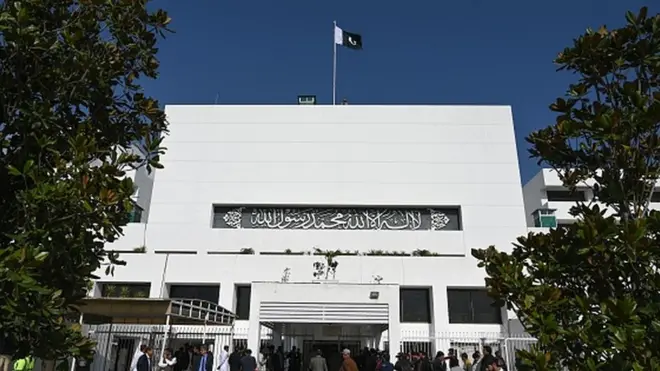 سینیٹ کا اجلاس اپوزیشن کی درخواست پر بلایا گیا تھا۔