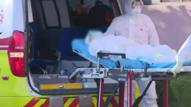 कुछ महीने पहले तक ये देश एक मॉडल बन गया था.