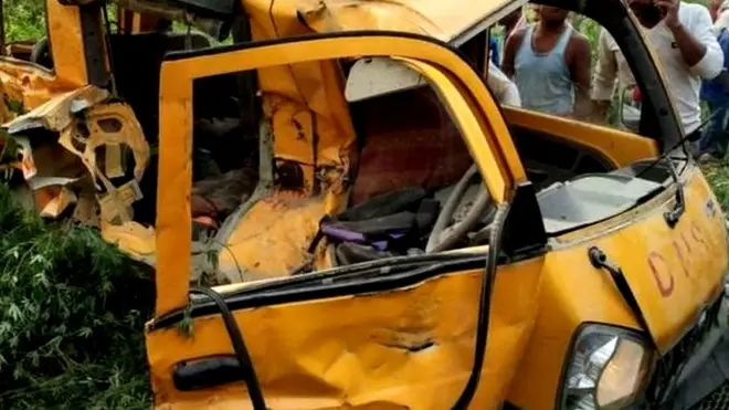 कुशीनगर वैन हादसा