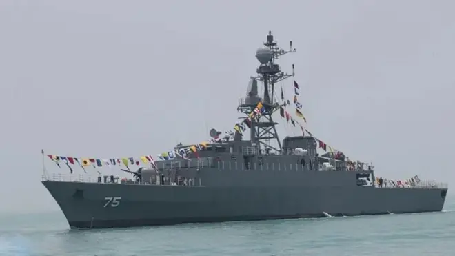 Эсминец ВМФ Ирана IRIS Dena