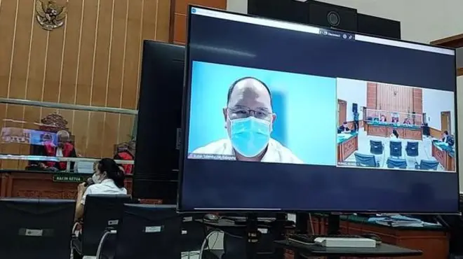 Persidangan perkara penipuan dan penggelapan Koperasi Simpan Pinjam (KSP) Indosurya digelar di Pengadilan Negeri Jakarta Barat, Rabu (30/11), tahun lalu.