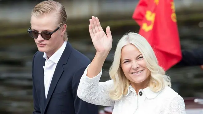La princesa Mette-Marit con su hijo en una imagen de 2016.