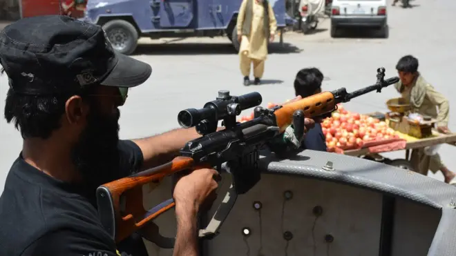 کوئٹہ شہر میں ڈیڑھ ہفتے کے دوران پولیس اہلکاروں پر حملے کا یہ دوسرا واقعہ ہے