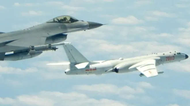 चीनी बम वर्षक विमान