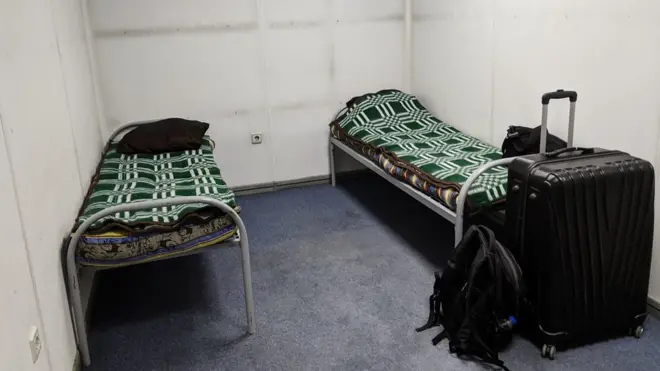 Людей расселили по двухместным и четырехместным номерам