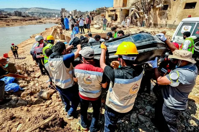 فرق الانقاذ