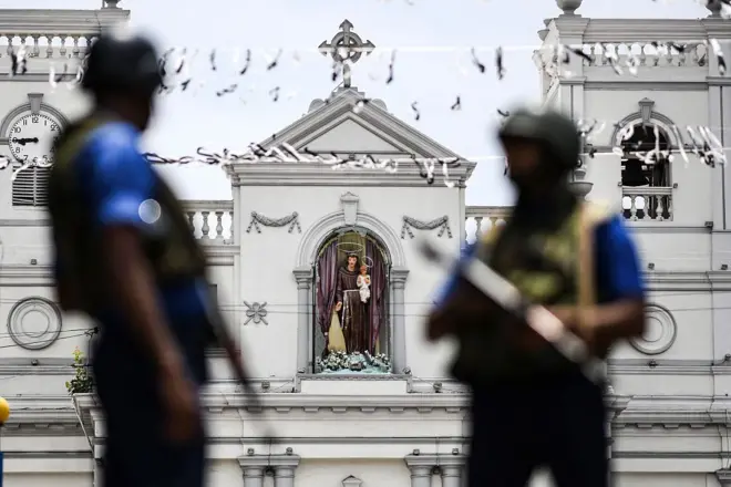 කොටහේන කොච්චිකඩේ දේවස්ථානය ඉදිරිපිට දර්ශනයක්