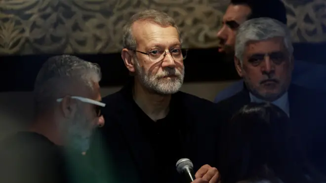 علی لاریجانی هفته پیش از طرف رئیس‌جمهور ایران مجددا به عنوان دبیر شورای عالی امنیت ملی منصوب شد