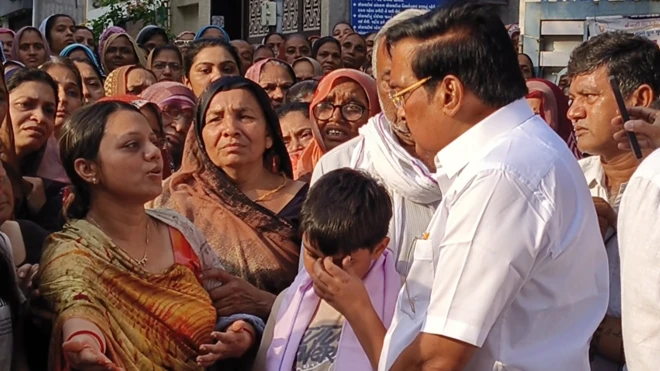 બીબીસી ગુજરાતી જમ્મુ કાશ્મીર પર્યટક ચરમપંથી હુમલો મિલિટરી સુરક્ષા સુરત ભાવનગર
