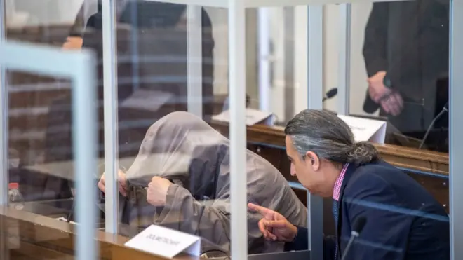 بدأت محاكمة ضابط المخابرات السورية إياد الغريب في أبريل / نيسان 2020