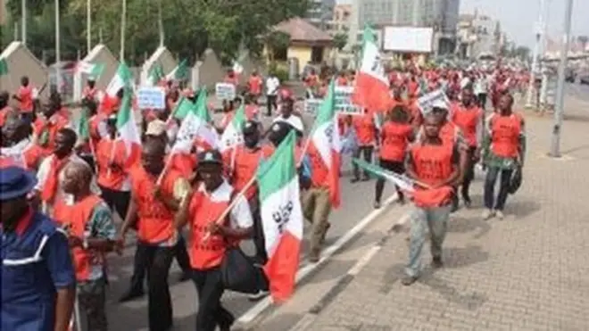 Awọn osisẹ n se iwọde