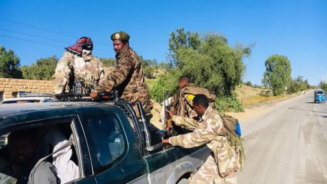 ኣብ መቐለ ናብ ዝርከብ መዓስከር ሰራዊት ኢትዮጵያ፡ ሓይልታት ጸጥታ ትግራይ ኣትዮምዎ