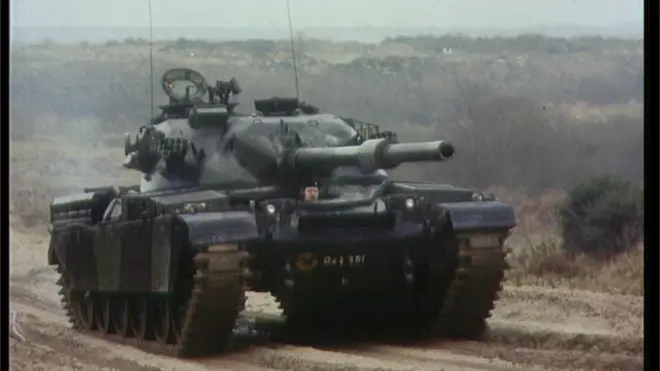 İngiltere'nin İran'dan parasını alıp teslim etmediği Chieftain tipi tank