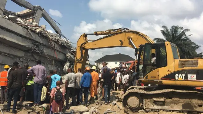 Officials don carri di 22 pipo wey dem rescue go hospital