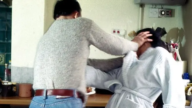 сімейне насильство