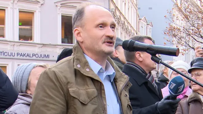 Мирослав Митрофанов - один из организаторов протестов в Риге против перевода школ на латышский