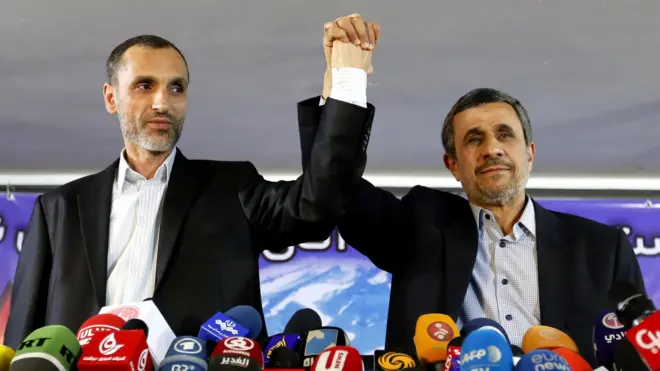 چند ماهی به انتخابات مانده حمید بقایی٬ معاون اجرایی احمدی نژاد در دور دوم ریاستجمهوریاش برای نامزدی در انتخابات اعلام آمادگی کرد