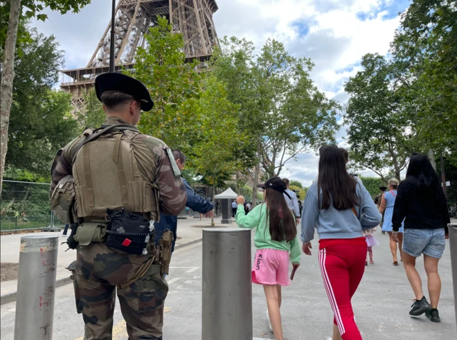 Soldadoganhar dinheiro apostando grátisParis