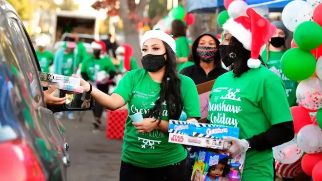 "أدلة علمية" على أن الإحسان للآخرين مفيد للصحة